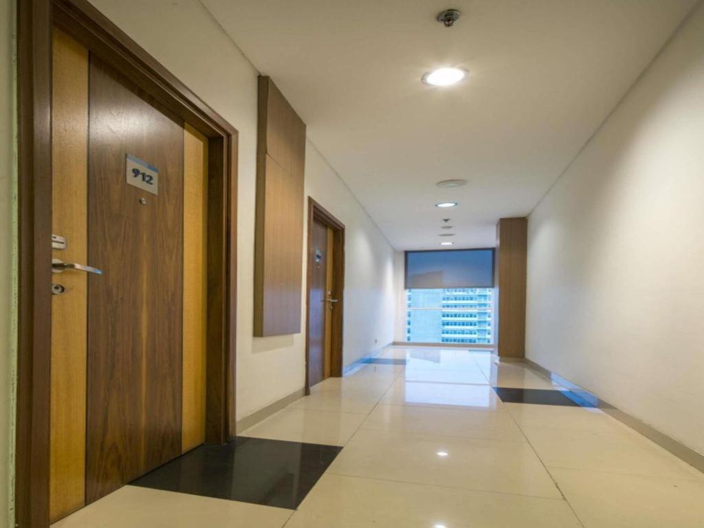 Hotel 88 Grogol By Wh จาการ์ตา ภายนอก รูปภาพ